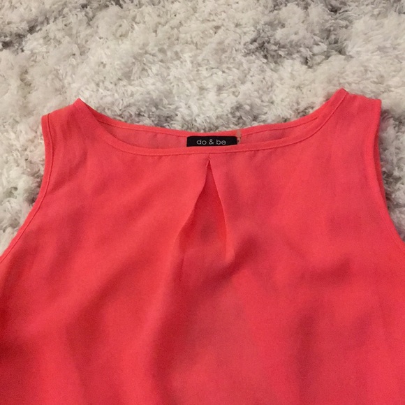 Top - Picture 2 of 4